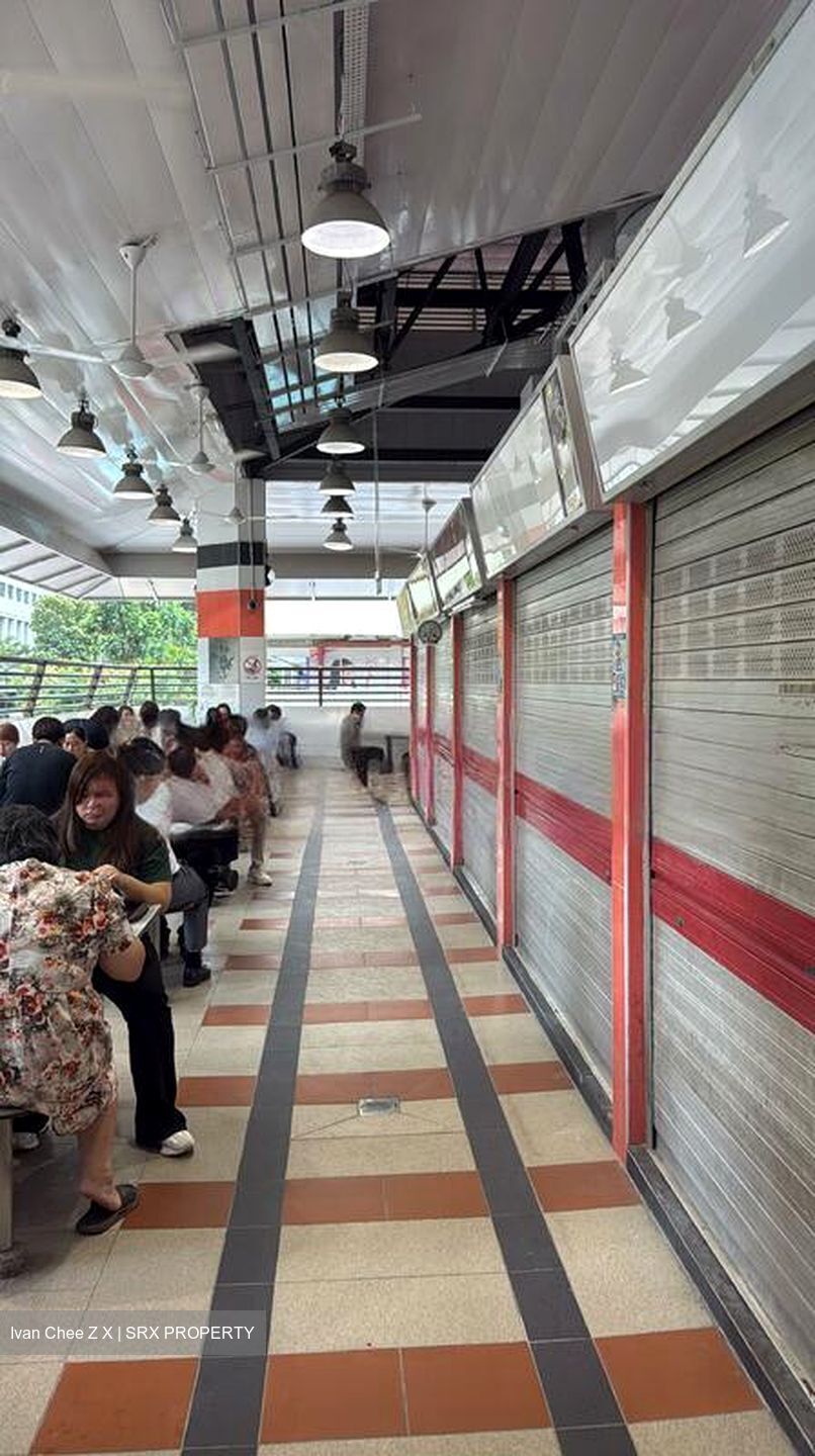 Lucky Plaza (D9), Shop House #463815311